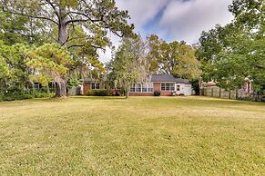 Jacksonville Vacation Home w/ Trout River Access