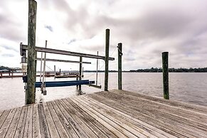 Jacksonville Vacation Home w/ Trout River Access