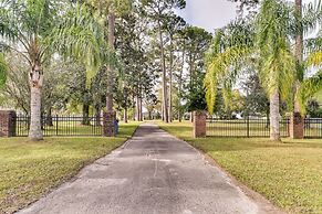 Jacksonville Vacation Home w/ Trout River Access