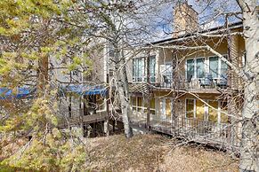 1/2 Mi to Granby Ranch: Townhome w/ Fireplace!