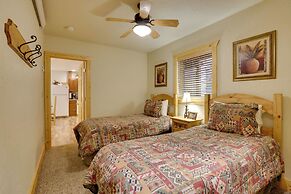 1/2 Mi to Granby Ranch: Townhome w/ Fireplace!