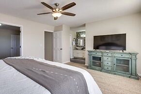 Spacious Colorado Springs Home With Fire Pit!