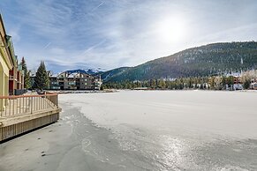 Mtn & Lake Views: Chic Keystone Studio