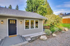 Modern Kirkland Home w/ Private Yard & Fire Pit!