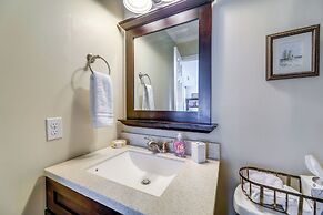 Eclectic Atlantic Beach Condo w/ Amenity Access!