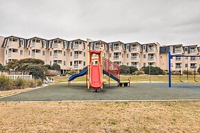 Eclectic Atlantic Beach Condo w/ Amenity Access!