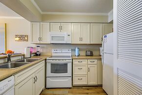 Eclectic Atlantic Beach Condo w/ Amenity Access!
