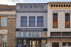 Western-themed Decatur Studio on Main Street!