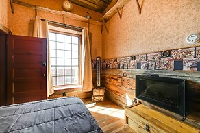 Western-themed Decatur Studio on Main Street!