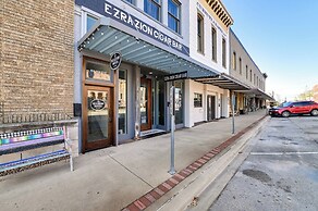 Western-themed Decatur Studio on Main Street!