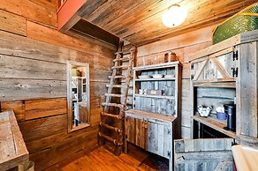 Western-themed Decatur Studio on Main Street!