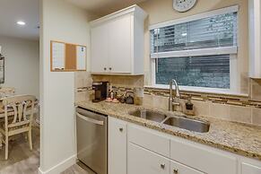 A-frame Cottage w/ Deck ~ 5 Mi to Lake Bastrop!