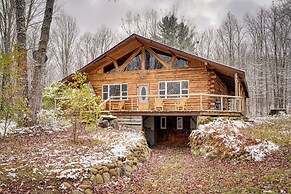 Oswegatchie River Cabin w/ Kayaks + Fire Pit!