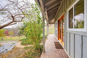 Pet-friendly Pilot Studio w/ Vineyard Views!