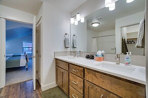 Mccall Vacation Rental w/ Private Balcony & Grill!