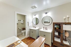 Riverwood: South Haven Retreat on 10 Acres