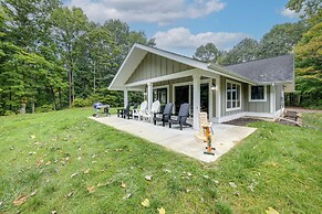 Riverwood: South Haven Retreat on 10 Acres