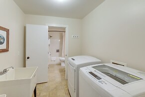 Riverwood: South Haven Retreat on 10 Acres
