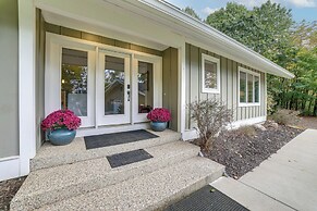 Riverwood: South Haven Retreat on 10 Acres