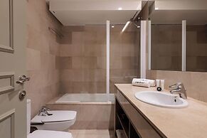 Passeig de Gracia by Enjoybcn