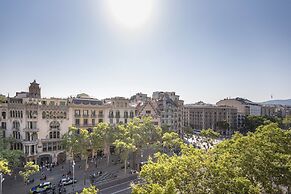 Passeig de Gracia by Enjoybcn