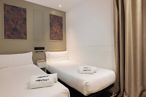 Passeig de Gracia by Enjoybcn