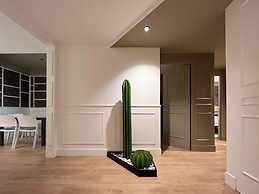 Passeig de Gracia by Enjoybcn