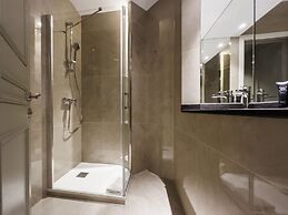 Passeig de Gracia by Enjoybcn