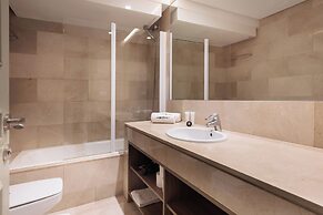 Passeig de Gracia by Enjoybcn