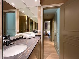 Passeig de Gracia by Enjoybcn