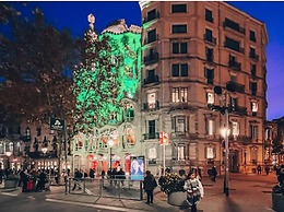 Passeig de Gracia by Enjoybcn