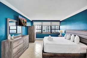 Alexander Hotel