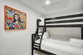 Alexander Hotel