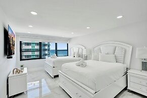 Alexander Hotel
