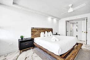 Alexander Hotel