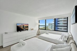 Alexander Hotel