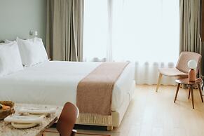 NINE DOTS Azorean Art Boutique Hotel