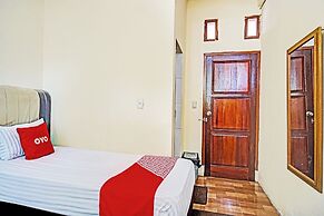 OYO 93264 Penginapan Syari'ah Berlian