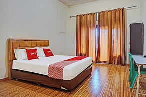OYO 93264 Penginapan Syari'ah Berlian