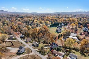 Bradford by Avantstay 10 Minutes to Downtown