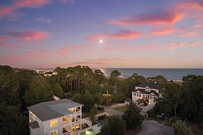 Sweetbay by Avantstay 1 Min Walk to Beach + Pool