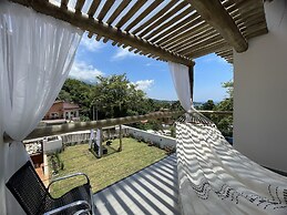 Santomar Guest House