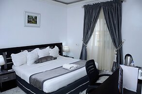 GPinnacle Suites