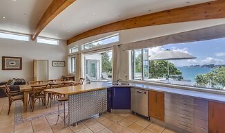 Absolute Beachfront Oneroa