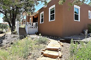 Tesuque Outpost 3 Suites Mountain Views