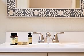 Tesuque Outpost 3 Suites Mountain Views