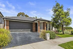 Comfort Retreat Officer