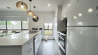 Comfort Retreat Officer