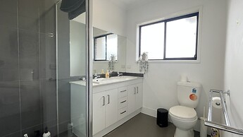 Comfort Retreat Officer