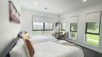 Comfort Retreat Officer